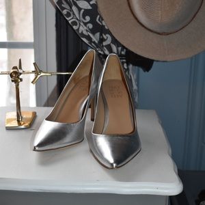 Naturalizer Women’s Anna, High Heel Pumps-Silver